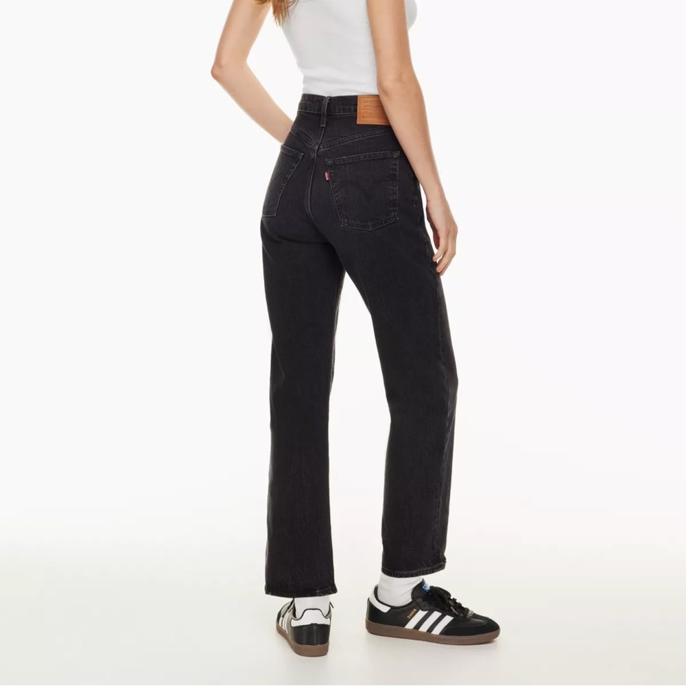 Levi’s Ribcage Straight Jean